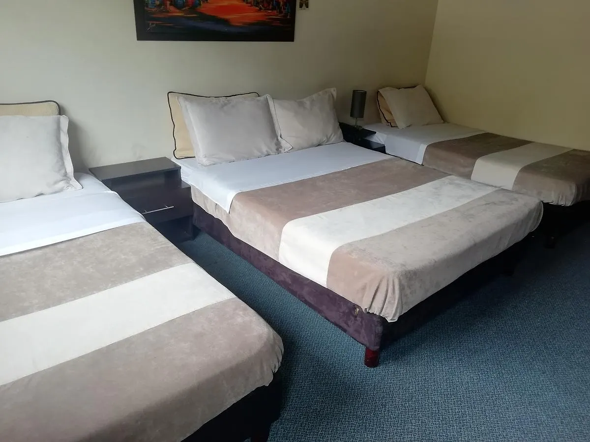 Hotel Elite Del Parque Bogotá 3*,